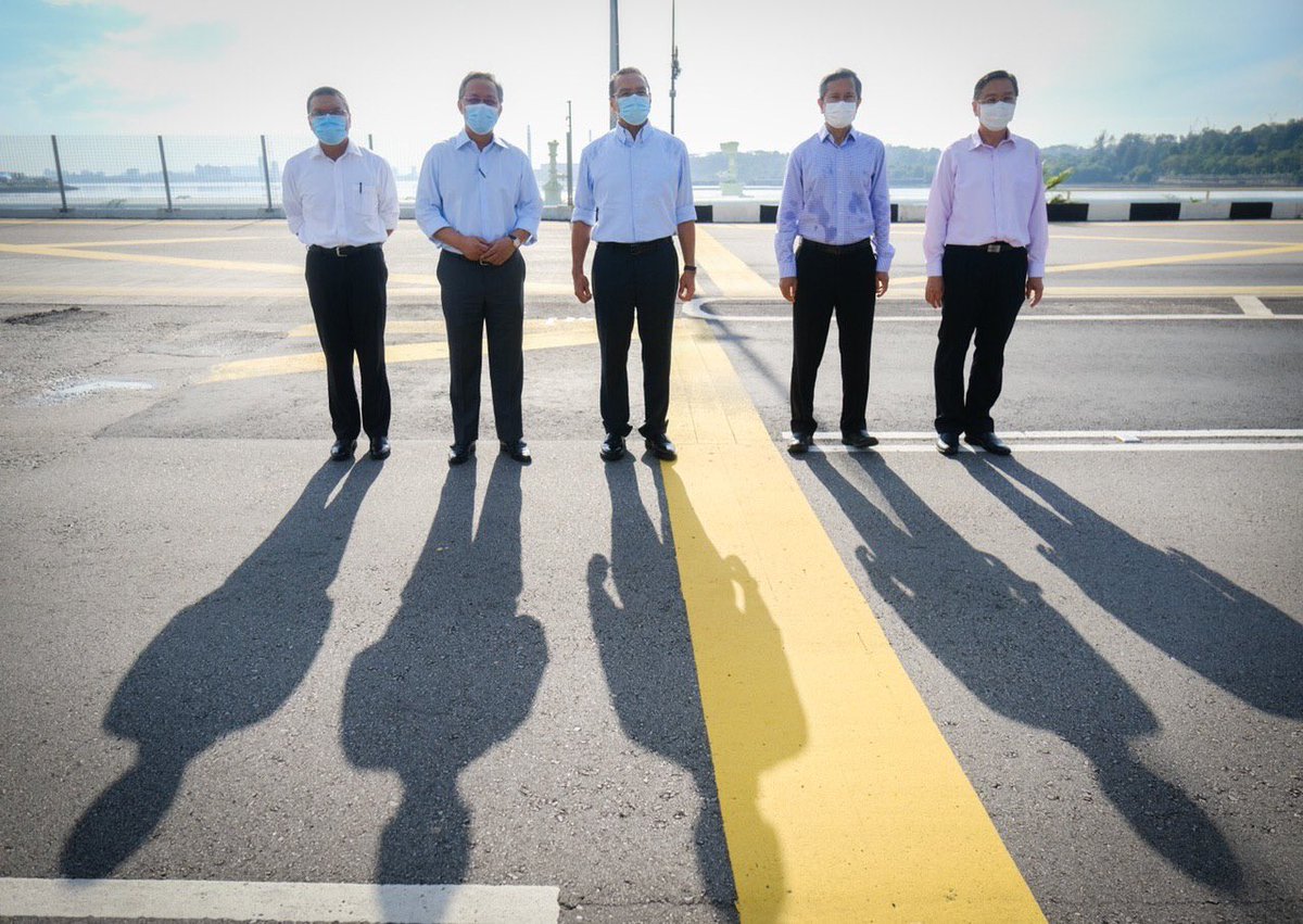 HishammuddinH2O's tweet photo. Headed to the Johor-Singapore Causeway this morning to meet my counterpart, 🇸🇬 Singapore's Foreign Minister @VivianBala to finalise discussions regarding the Reciprocal Green Lane #RGL and Periodic Commuting Arrangement #PCA which will be operational soon https://t.co/HddlWqkeIh