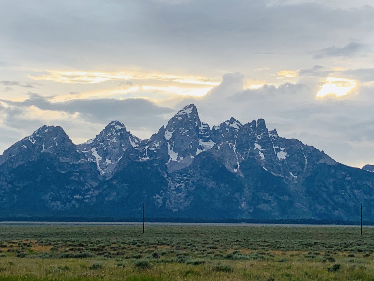azvsqrd's tweet photo. Having an awesome time in #JacksonHole exploring the town and the #GrandTetonNP #StringLake https://t.co/LssLiDY0hd