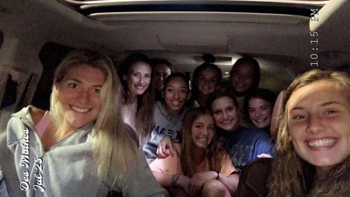 MissouriPhenom's tweet photo. This 17u Columbia group has been a special group since day one!! @dbaggs3 @Coach_Possail @tniemann18 @brittcarter0722 @DevGriffin618 @brownfieldkenf https://t.co/WXTyGaMetU