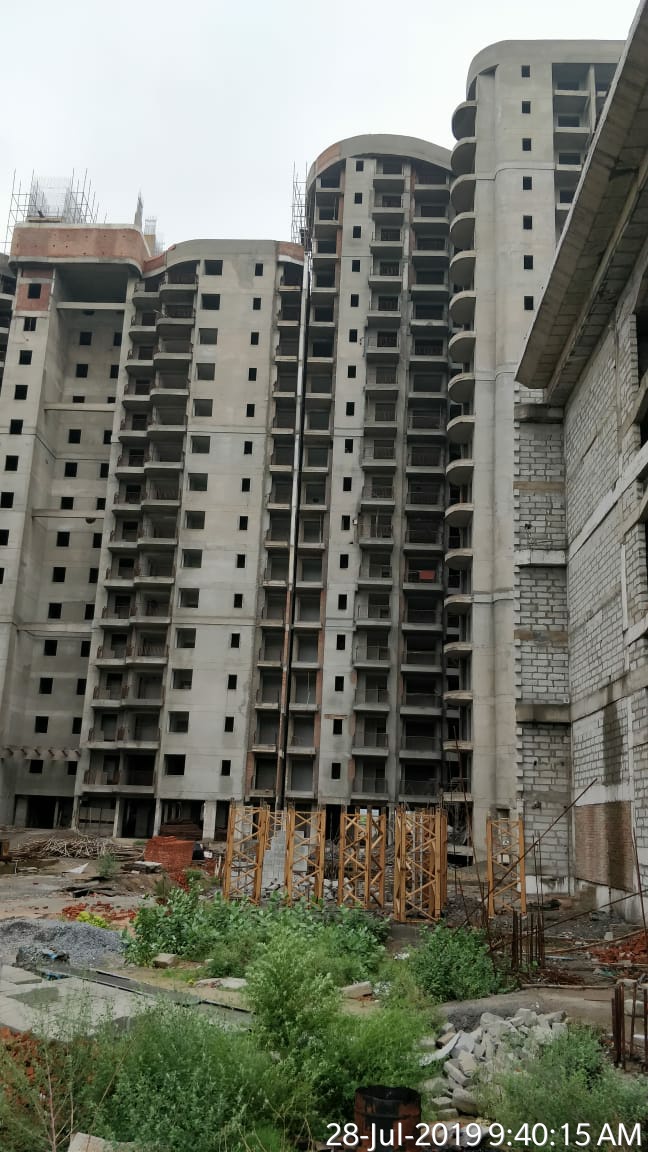 jailohokna's tweet photo. People can do much more 4 this nation's development if govt adm is systematised with no corruption. @BPTP_Limited will fall in line n #KabulChawlaBPTPBetrayed will nt waste time. DP Fbd incomplete after 10yr? Unimaginable, can noone kick @ChawlaKabul @cmohry @PMOIndia @aajtak https://t.co/SGdL6X3hQv