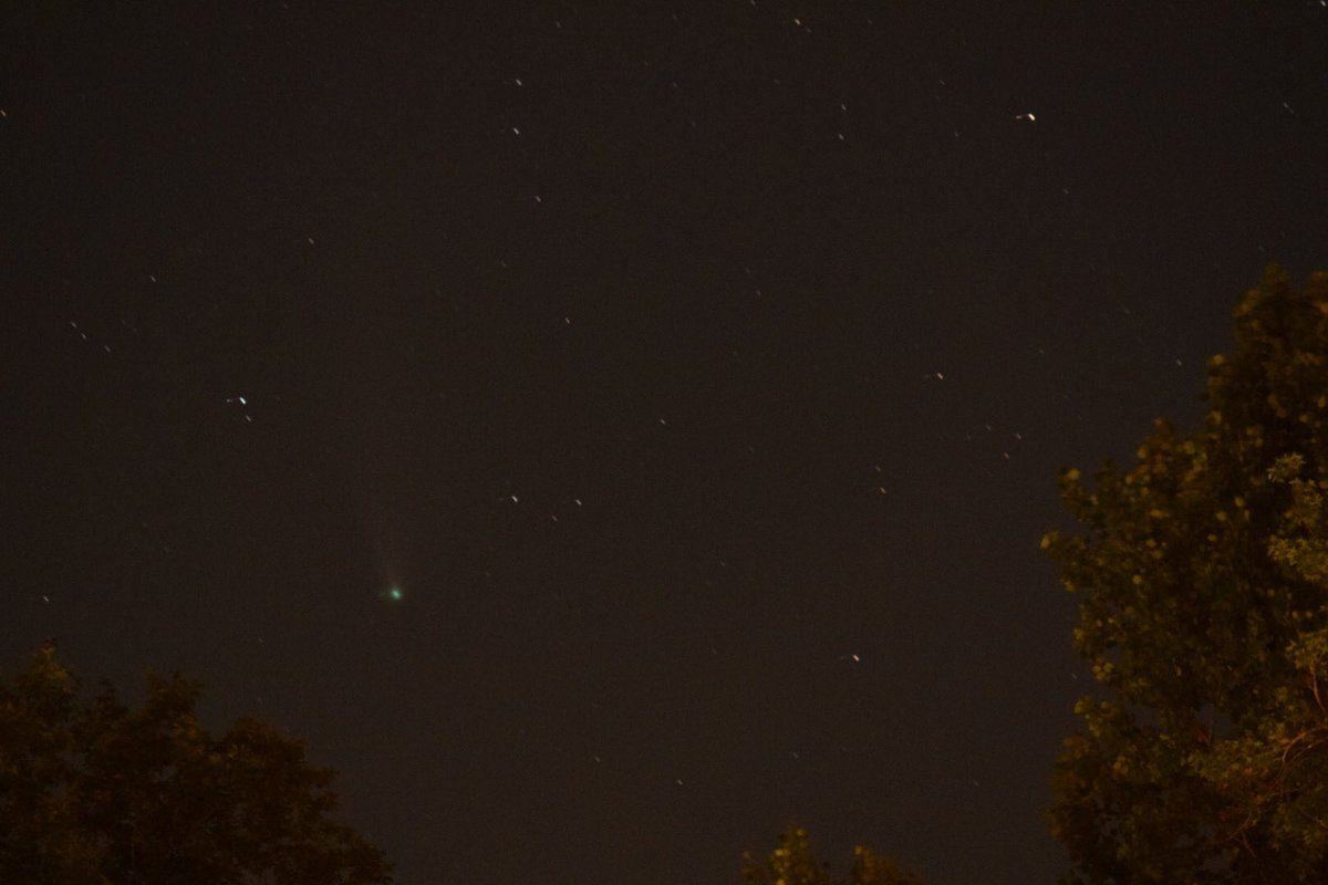 WM_MikeMurphy's tweet photo. My last photos of #cometNEOWISE #NeowiseComet for at least 7,000 years https://t.co/QXFQhCYIzM