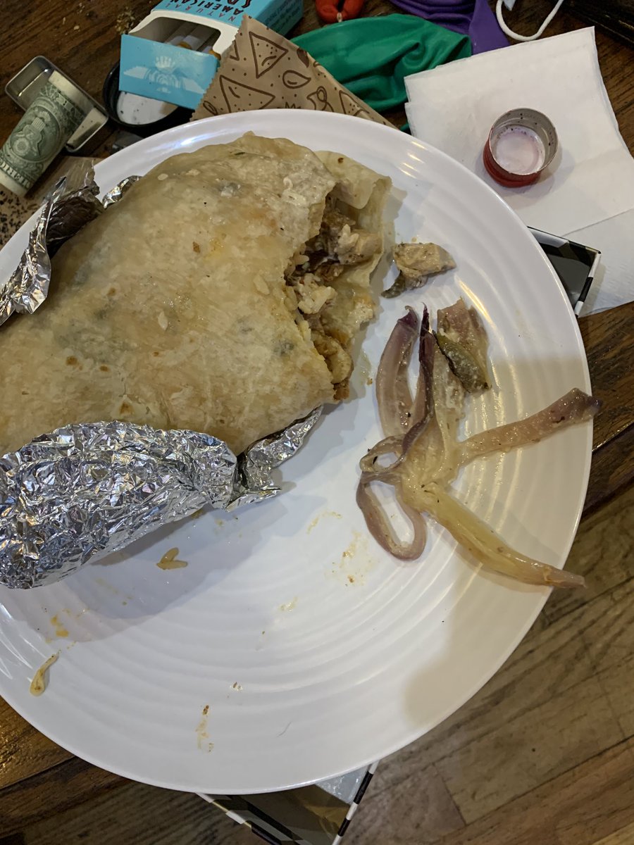 jt96754103's tweet photo. Is this is octopus or onions #hottake https://t.co/ESkXrV1Ukn