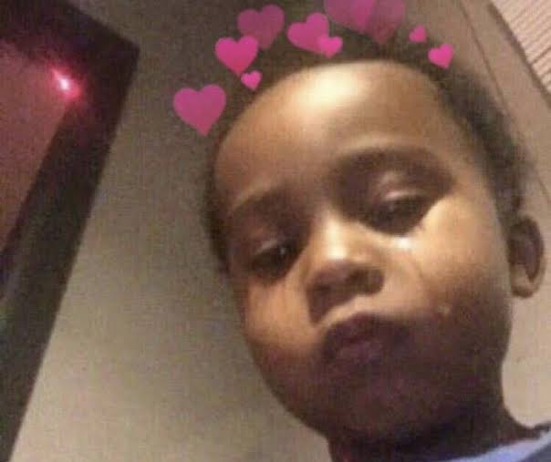 KuJunhy's tweet photo. @mtuan93 WHEN I'M THE ONLY PERSON WHO DOESN'T GET A REPLY FROM MARK. IMMA CRY AND GIVE UP!!😭😭 https://t.co/TPy6mOL1AD