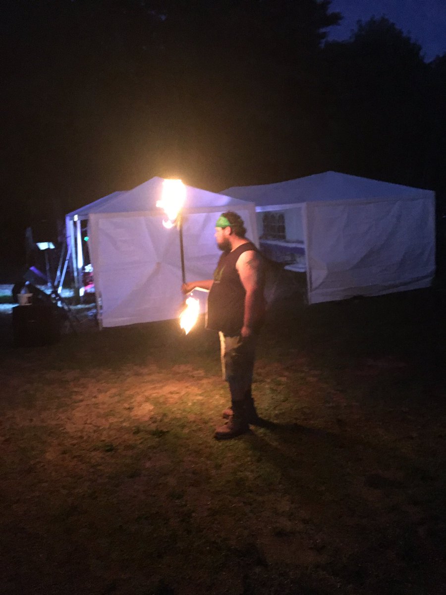 Shellsrocks's tweet image. My love performing at a private party early tonight! #schaubfest #maine