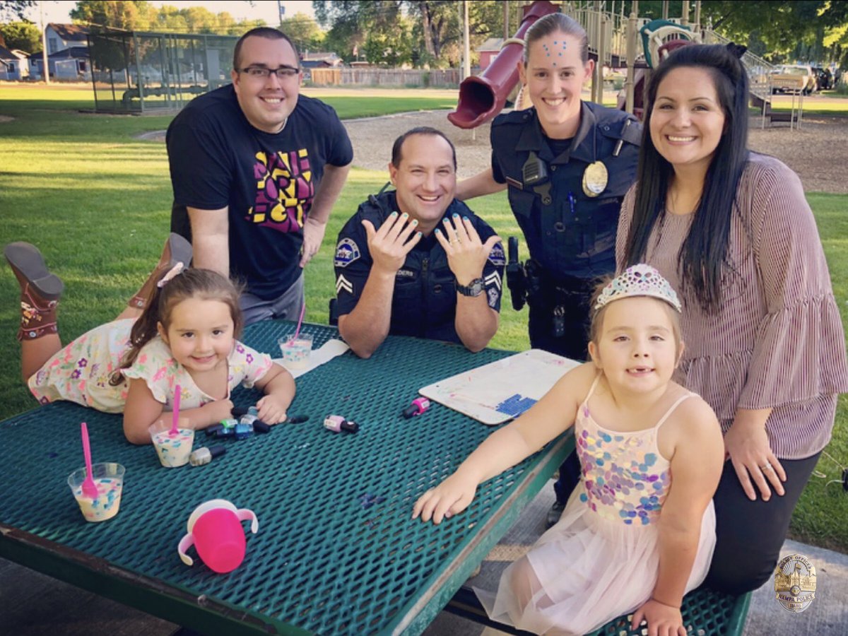 NampaPolice1's tweet photo. Bella turned 6 today. Her dad called and told us the #Birthday Girl’s wish was for a lady police officer to stop by her Princess Party👑
We were happy the work action slowed enough for Ofcr Sydney Elliott AND Cpl Brad Childers to join the family for some Birthday Fun!
#FunAtWork https://t.co/zqhMvGJMDJ