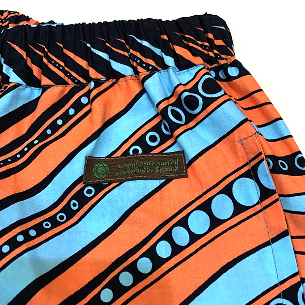 OVERPREAD's tweet image. BROWN STYLEE easy regular BOTTOMS[LIM/BLU/BK] lime.blue.black / FREE 13,800円(税込15,180円)入荷しました。
overpread.net/?pid=152494415