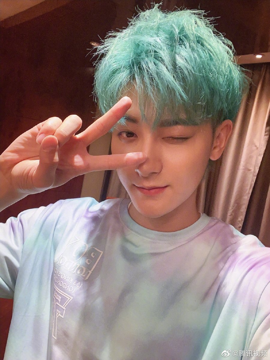 2 fingers✌ and say fight for your day from ##HuangZitao. Hope everyone have a good Monday and don't forget to take care yourself in this situation🤗🤗

Watch his work on WeTV 👉 bit.ly/2FKk4lA

#WeTVEngSub
#WeTVAlwaysMore