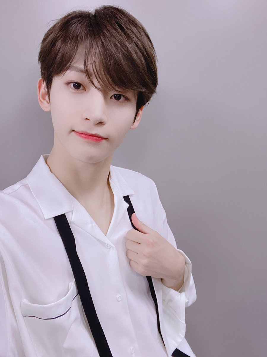 CRAVITY_twt's tweet photo. 러비티~❤️정모는 러비티가 있어서 너무 행복해요☺️ 오늘 스페셜무대도 많이 봐주세요!!
#정모 #러비티 #드림콘서트 https://t.co/yw16eq24Qh
