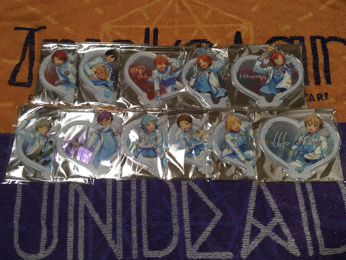 あんスタ 中国 アクスタ アクリルスタンド 交換 譲渡 譲 写真のもの 求 真 零 薫又は 950円 送料 現在 レターパックプラス 5円 での郵送を考えております 郵送関連は要相談 2枚目にサイズ比較載せます 参考程度 ご希望の方 いらっしゃいましたら お声