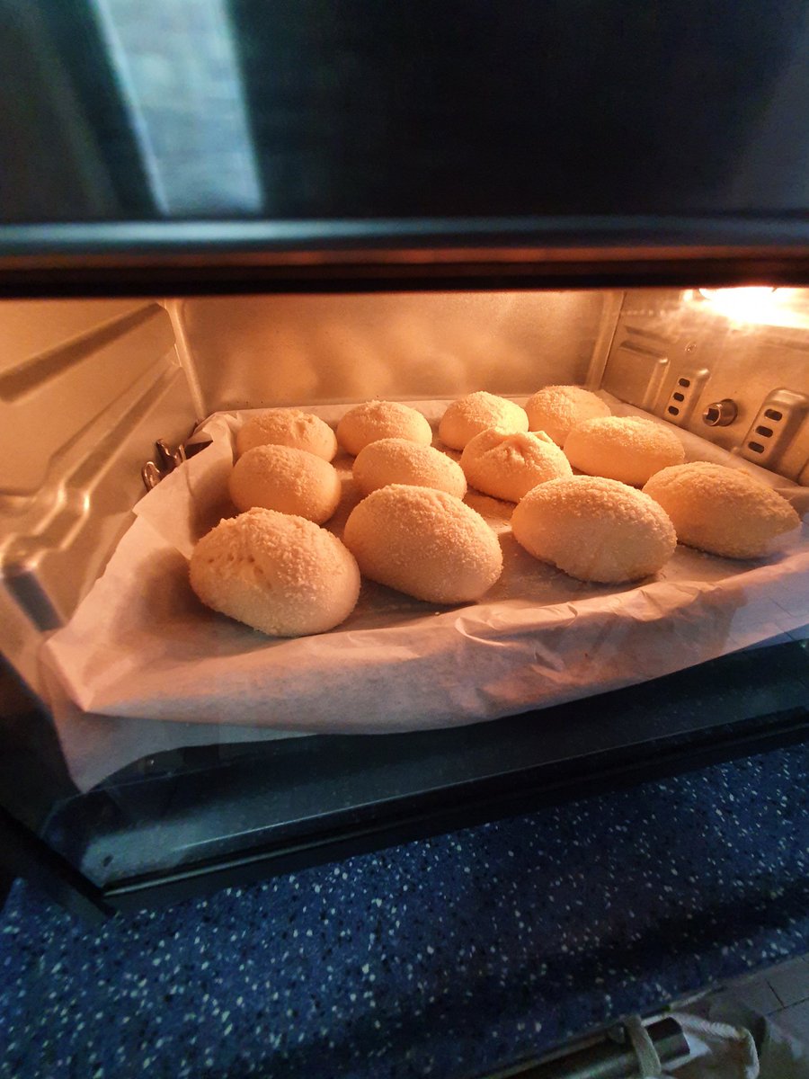 JMLagapa's tweet photo. Nice buns 😍 https://t.co/tnG5N8FChj