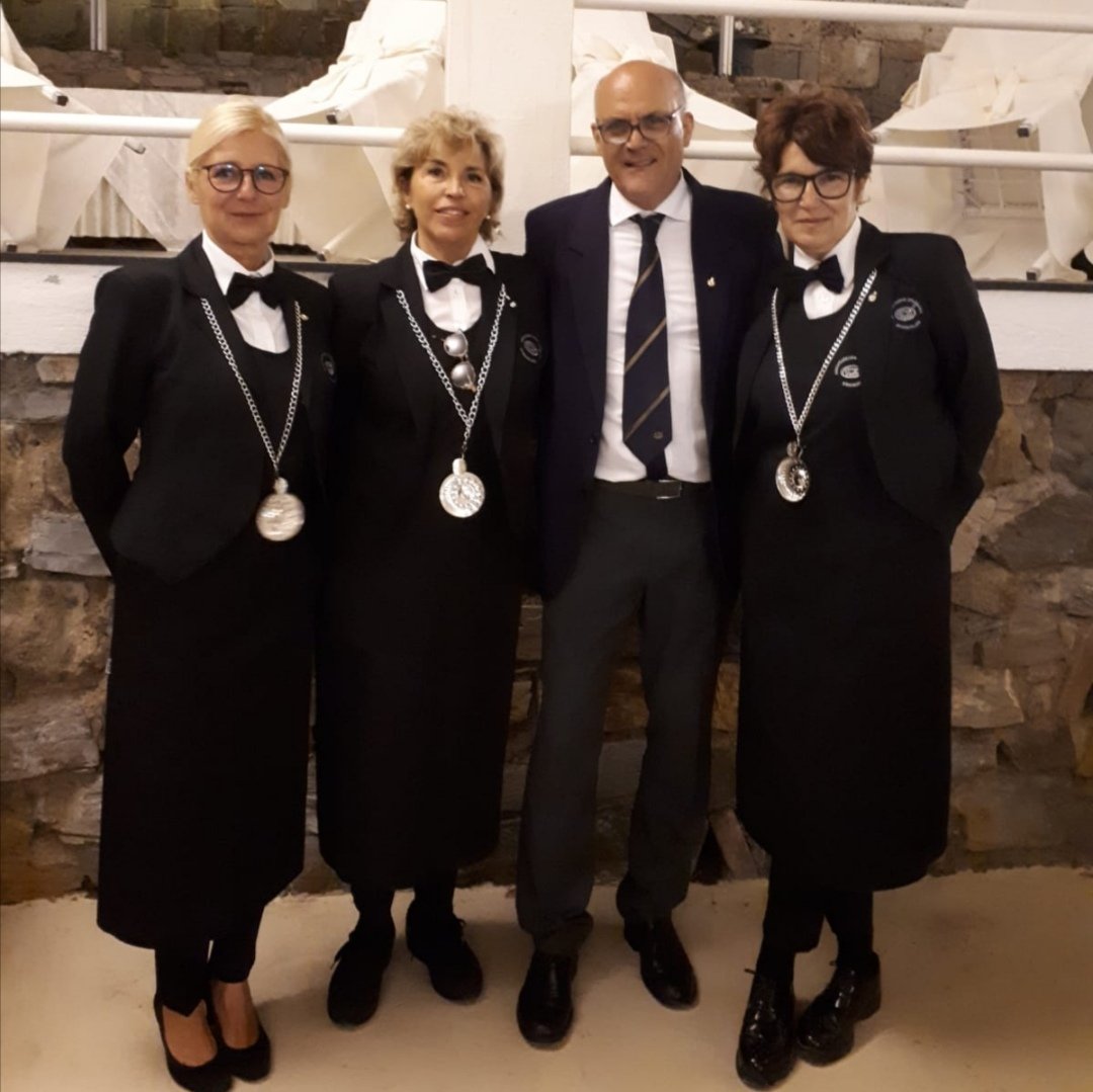 Sergio75829756's tweet photo. Espressioni in Rosa. Terzo appuntamento, dopo #Vermentino e #bollicineluccicantiliguri. Protagonisti i produttori. #Ramoino #Federici #kamancine #Possa #ilmonticello #bosoni #Bruzzone #Giacomelli #Cascinanirasca. Ottima riuscita, con pubblico entusiasta https://t.co/9KguMM3vdV