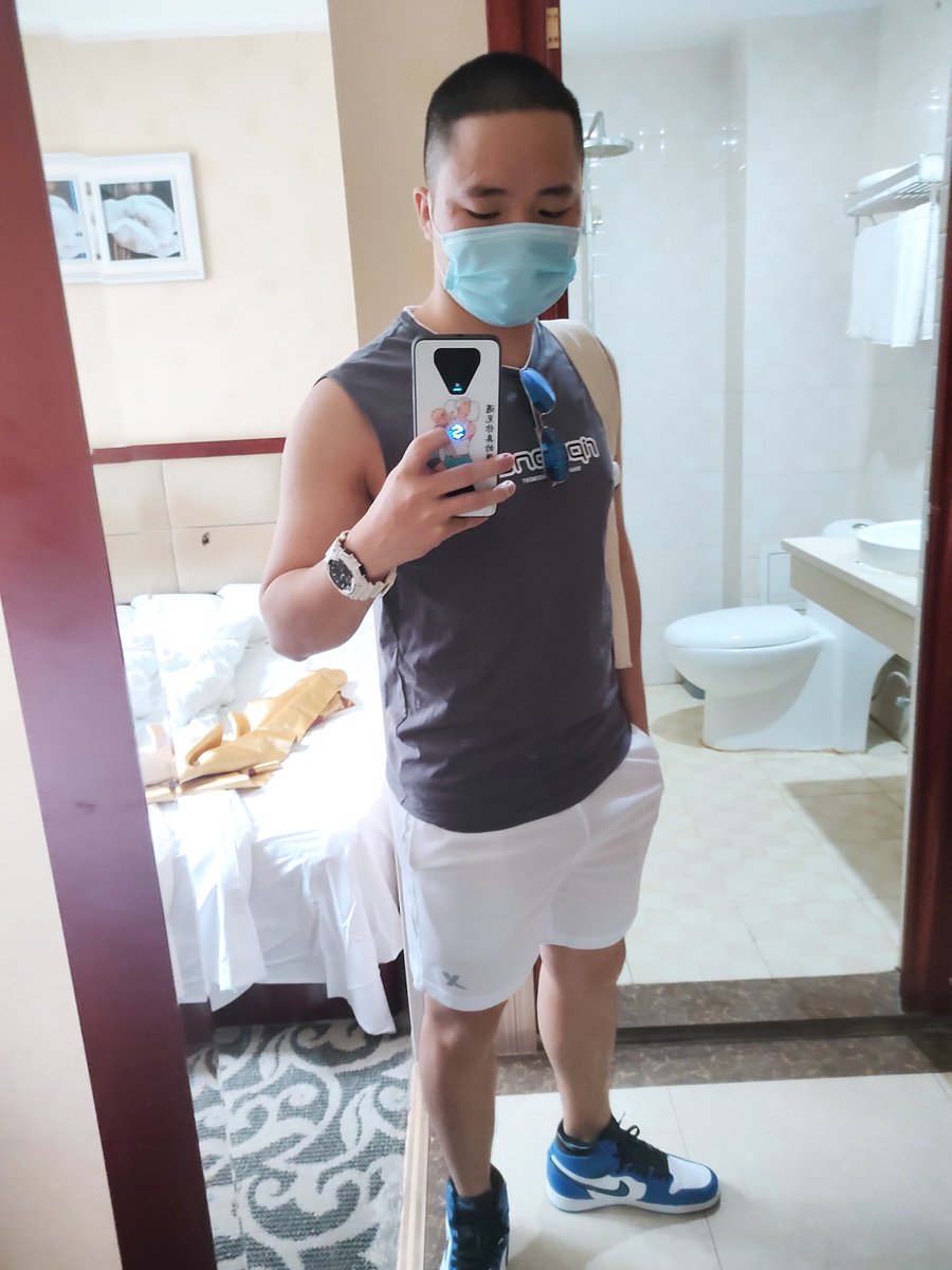 这个周末，直肠有点痒，谁来帮帮忙呗🥱