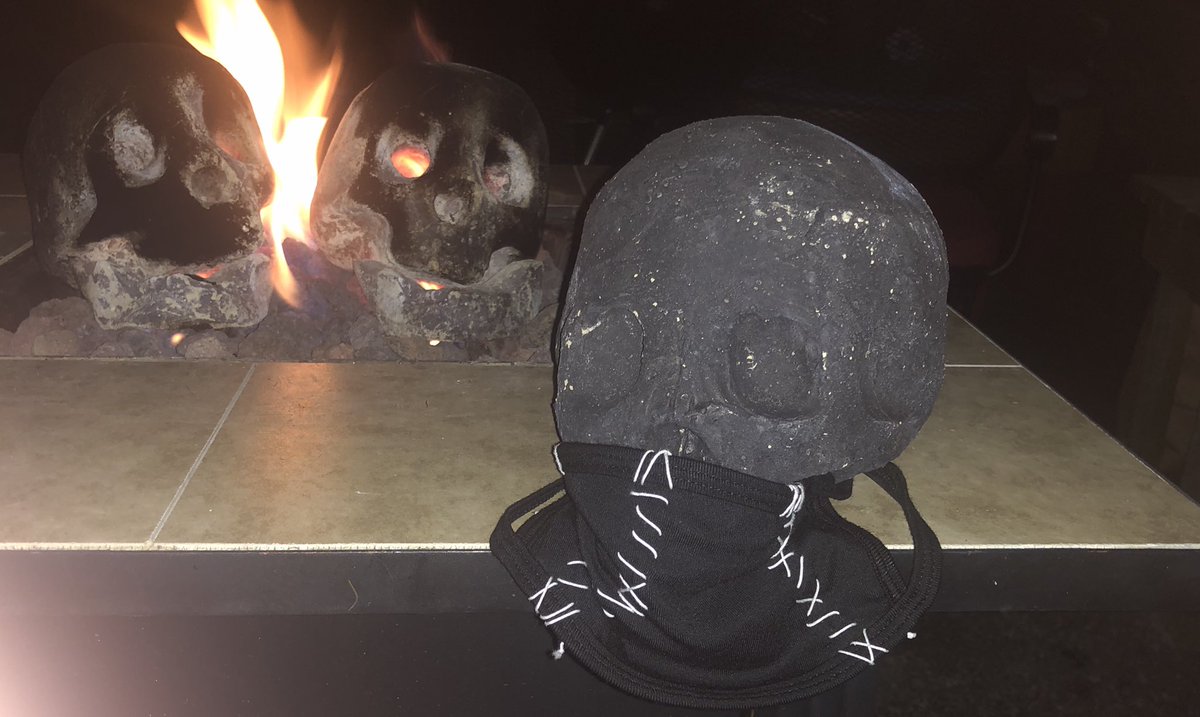 jeffreyMau's tweet photo. @ASHBAclothing @DjASHBA My friend says he’s going to wear a mask so he doesn’t end up like his friends. https://t.co/9uyPmRQks8