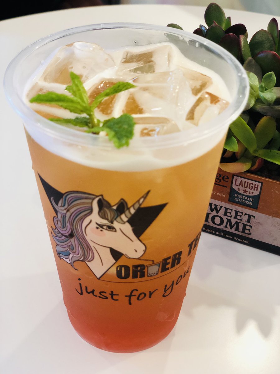 order_tea_'s tweet photo. オーダーティー大宮店💗お久しぶりです🙌みなさま、４連休最後の日ですね✨本日当店は、１周年を記念して、半額ドリンクたくさん当たるクジ❤️やります！外れても本日店内ドリンク全品30%です🥤✨ぜひ遊びにいらして下さい👼

https://t.co/jv9TnjAzrH

#大宮駅 #大宮タピオカ　#埼玉タピオカ　#大宮 https://t.co/xCoiy2kRA5