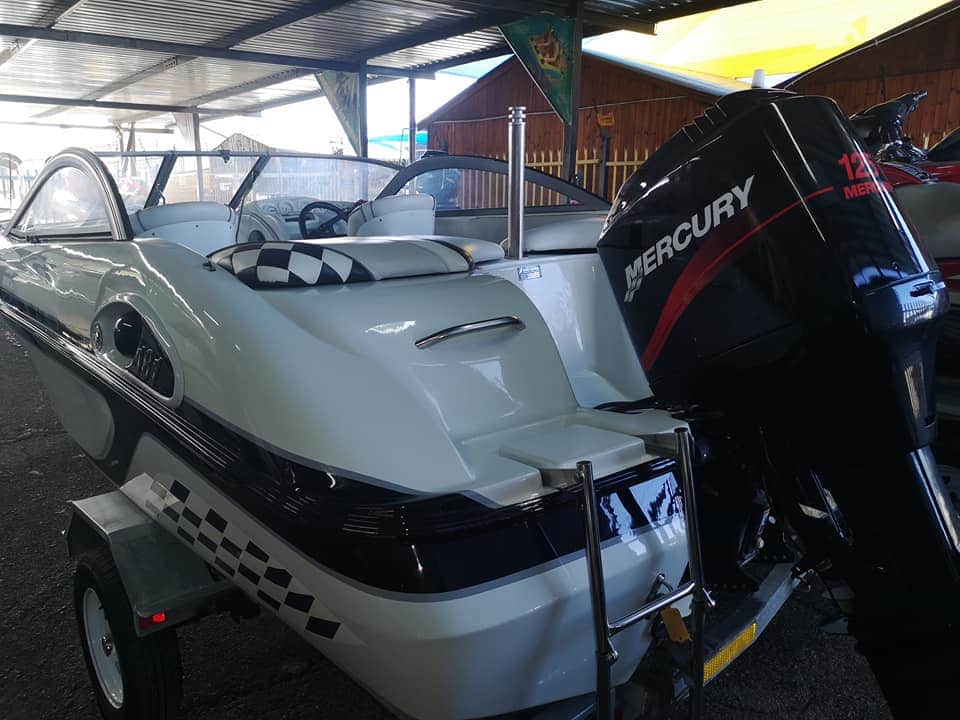 gus_marine's tweet photo. Infinity 181, 125Hp Mercury
Not a scratch on this incredible boat
Motor fully serviced, trailer bearings  done, Sun canopy
Build in fuel tank
New rims and Tyres
Galvanized trailer
R149 900.00
Gus Marine Watercrafts 
Wesbank approved dealer
Gus 082 925 5857
Susan 072 789 6345 https://t.co/MiI5ffWM5J