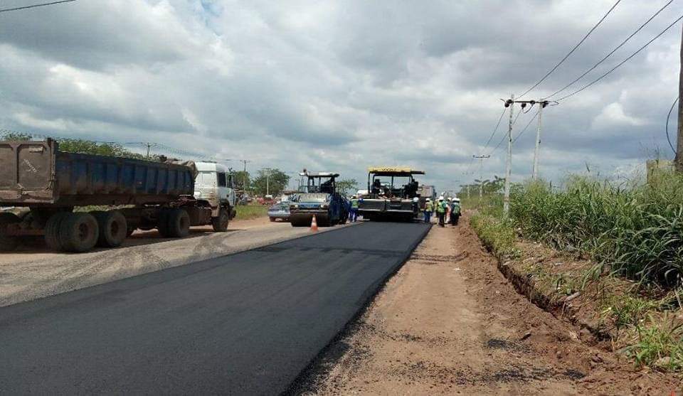 (6) DUALIZATION OF LAGOS-OTTA ROADContractor: Julius BergerContract Sum: N56.70bnCurrent Completion Level: 15.38%2020 SUKUK Payment: N4.557bnCarriageway ReconstructionKms Covered (2020): 10.50km