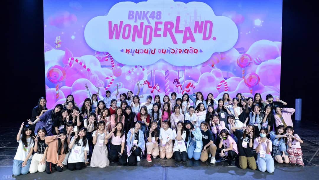 Peter5930077456's tweet photo. หมุนวนไป จนหัวใจเตลิด #BNK48WonderLand #HeavyRotationTH #BNK489thSingle #BNK48 #CGM48 https://t.co/lMYw3z4sFQ