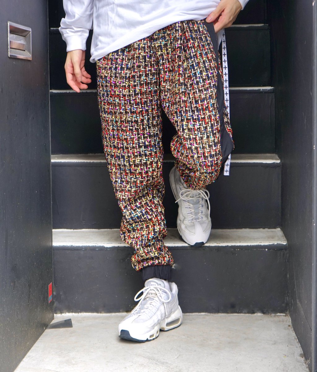 info_ener's tweet photo. #ener
#noisemaker
#tweedpants 
#chaneltweed https://t.co/IRTCI1xm78