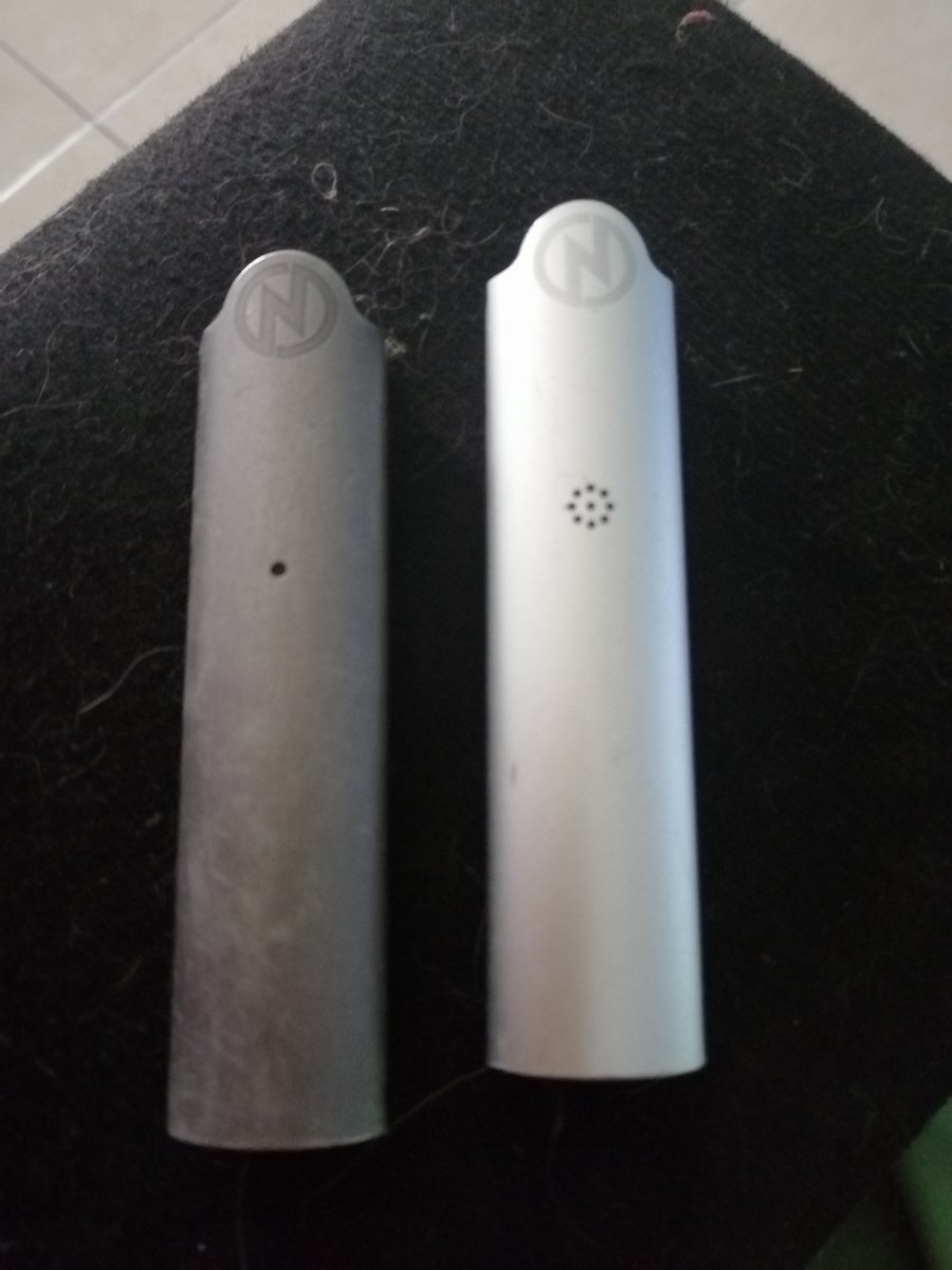 putrimpian007's tweet photo. Hahaaa 😄 tahniah anda telah merosakkan kedua2 pod NCIG....
Version 1 &amp; version 2 https://t.co/iKu3Z2jenZ