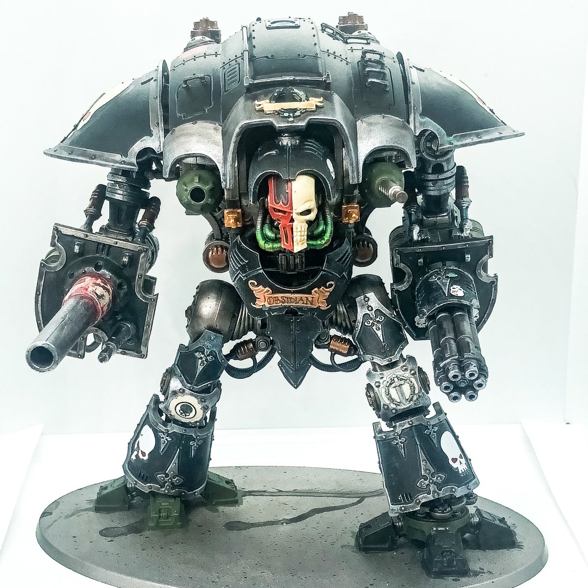 hunterofthedar2's tweet photo. Finished this one! On to the next!
#paintingwarhammer #imperialknight #obsidianknight https://t.co/A3H2GYnVYv