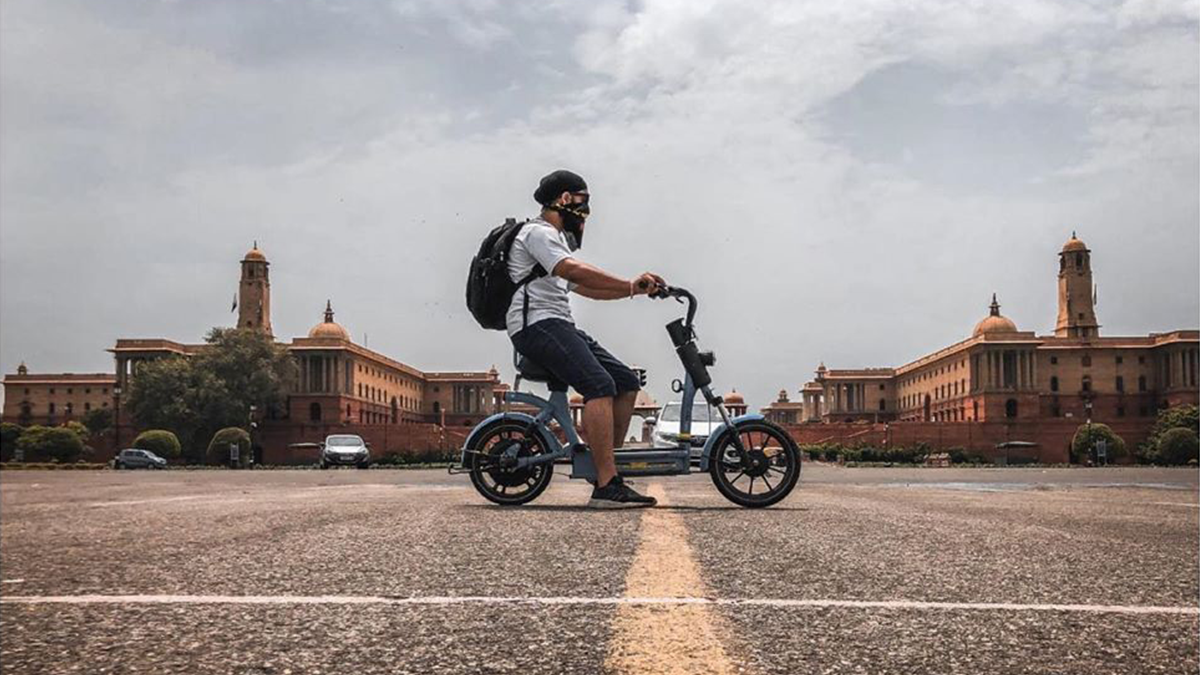 Hitting the road? Mask it up and Yulu it around town safely! #GetThereSafely

#Yulu #weekendwithyulu #SundayRide #yulumiracle #delhi #Safety #safetyfirst #RideSafeWithYulu #RideSolo #CommuteSolo #micromobility #sustainablecommute #ecofriendly #ecofriendlycommute #explore