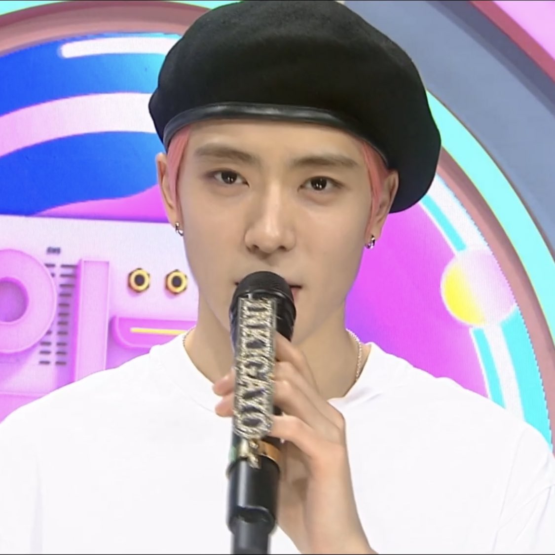 LTYKAI's tweet image. THE BERET HAS BEEN PASSED ONTO JAEHYUN THE TORCH HAS BEEN PASSED