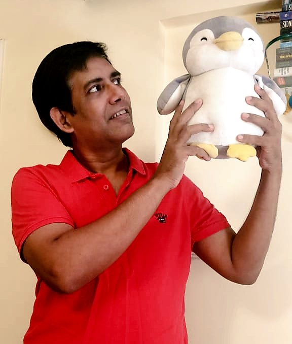 rantsbygeorge's tweet photo. @StarMoviesIndia Maybe as cute as Simba! 🦁
#DoTheSimba 
@StarMoviesIndia https://t.co/fTmsbzkYw3