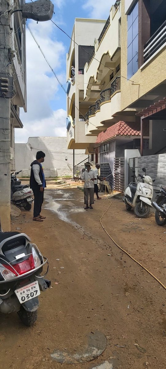 syedmudaseer8's tweet photo. Disinfectant Spray is being done today in Ward No 32 in Raichur, During this pandemic it is important to keep public places clean &amp; sanitized. Our efforts are continued to ensure feed the needy &amp; cleaninnes,Let's fight together.
Many Thanks to  NS BOSERAJ FOUNDATION @raviboseraj https://t.co/6p9yyWqr1w