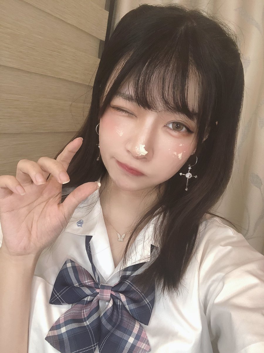 ケーキ食べましょう🍰 https://t.co/2v3y9PScgY