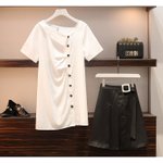 単品だと一見普通の服に見えるが？組み合わせるとオシャレな格好に!