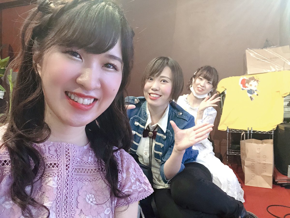 あおみえり 休憩中です みんなでお菓子パーティです 楽しい あおみえり 休憩中です みんなでお菓子パーティです 楽しい