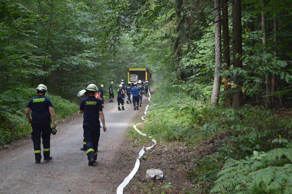 FW_Stierstadt's tweet photo. #Einsatzübung
Sa. 25.07.2020
Wasserförderung über lange Wegstrecken.
#StierstädterHeide - #Käsbachtal - #B455
1700m mit #TS und Fahrzeugpumpe überwunden.
#Halbtagesübung
#StarkesTeam
🚒🚒🚒🚒🚒🚒🚒🚒🚒 https://t.co/0juW2bniuT
