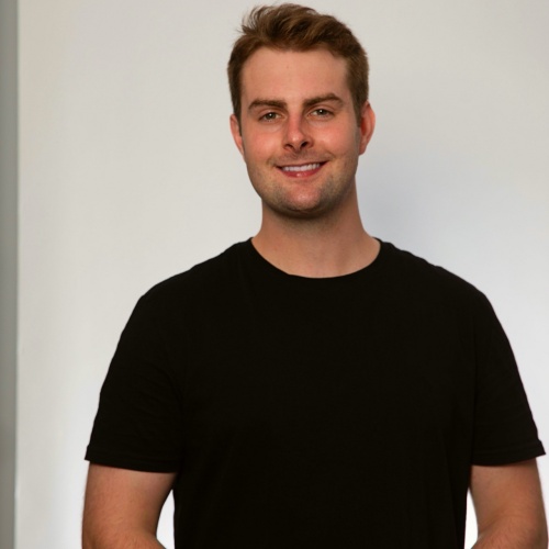 EntertainMeHub's tweet image. Music-News.com J Kane reveals new music with 'Burn Burn Baby' - #KANETHERAPPER #JKane dlvr.it/RcNNGR