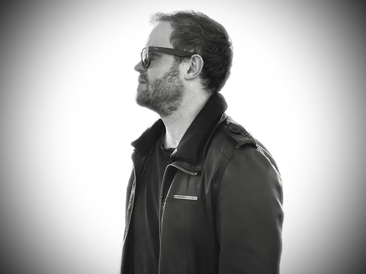 “CHANGE”

***Art House Jersey interview***

When Dan spoke to Carrie from the Art House Jersey about our latest single change.

arthousejersey.je/arthouse_prese…