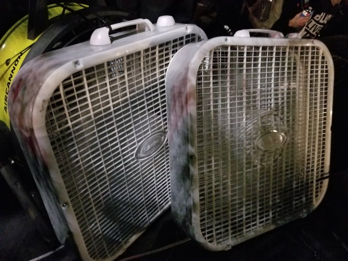 cityofportland's tweet photo. #boxfans galore https://t.co/hcSa8HcT8R