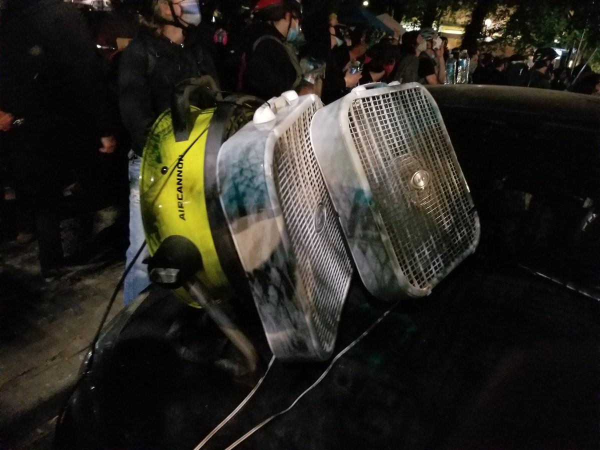 cityofportland's tweet photo. #boxfans galore https://t.co/hcSa8HcT8R