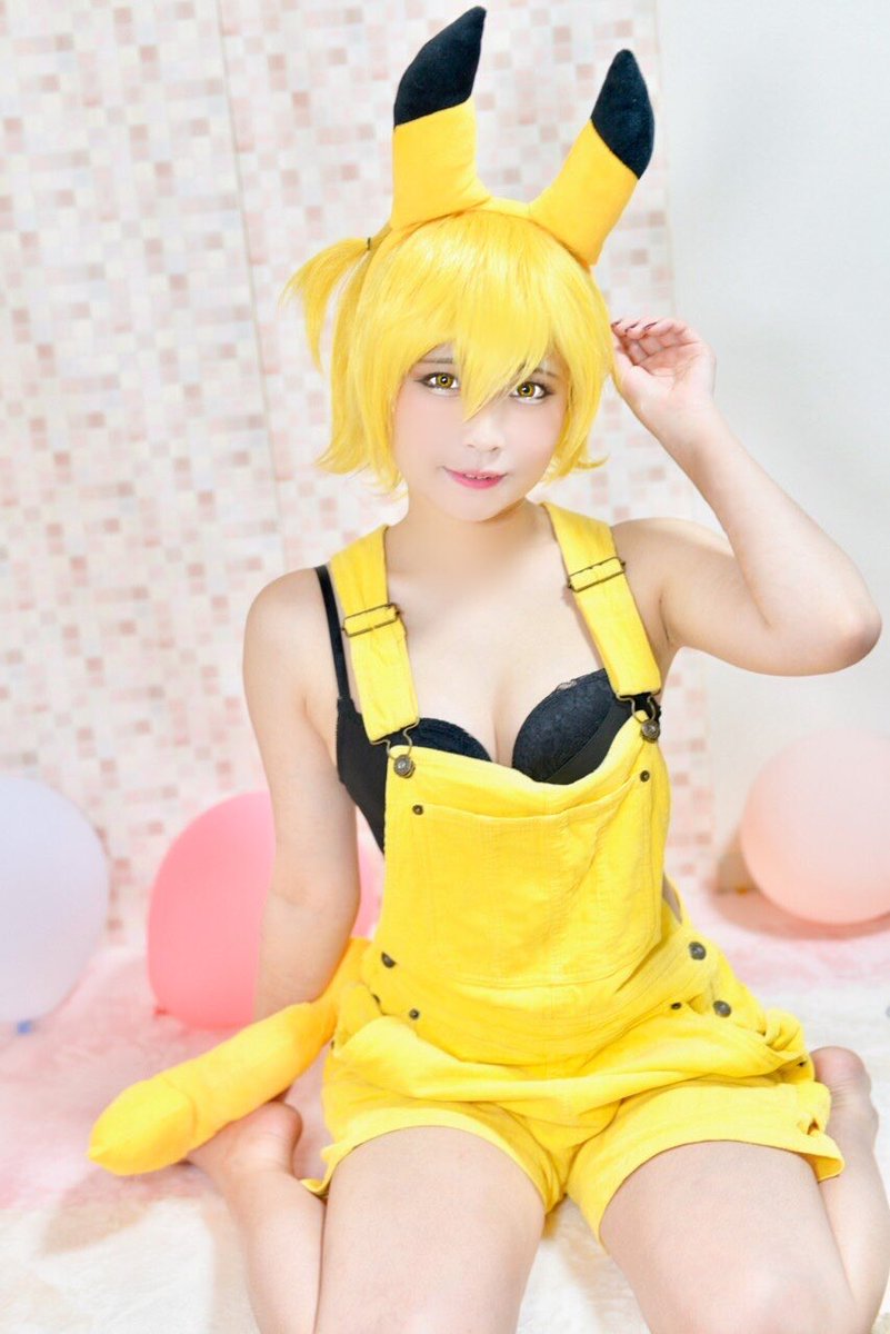 ピカチュウコスプレ