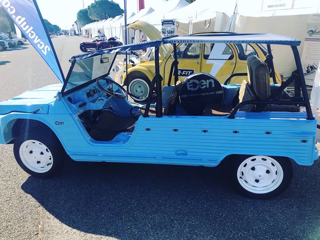 2CV_MEHARI_CLUB's tweet photo. Dernier jour pour venir découvrir notre #mehari 100% électrique EDEN équipée d’une malle pique-nique et d’un intérieur en osier ainsi que notre #2cv Retrofit 😁

RDV sur le Circuit Paul Ricard pour les 10 000 tours du Castellet 😉

#kitdeconversion #electrickit #conversionkit https://t.co/OpRsSvFeov