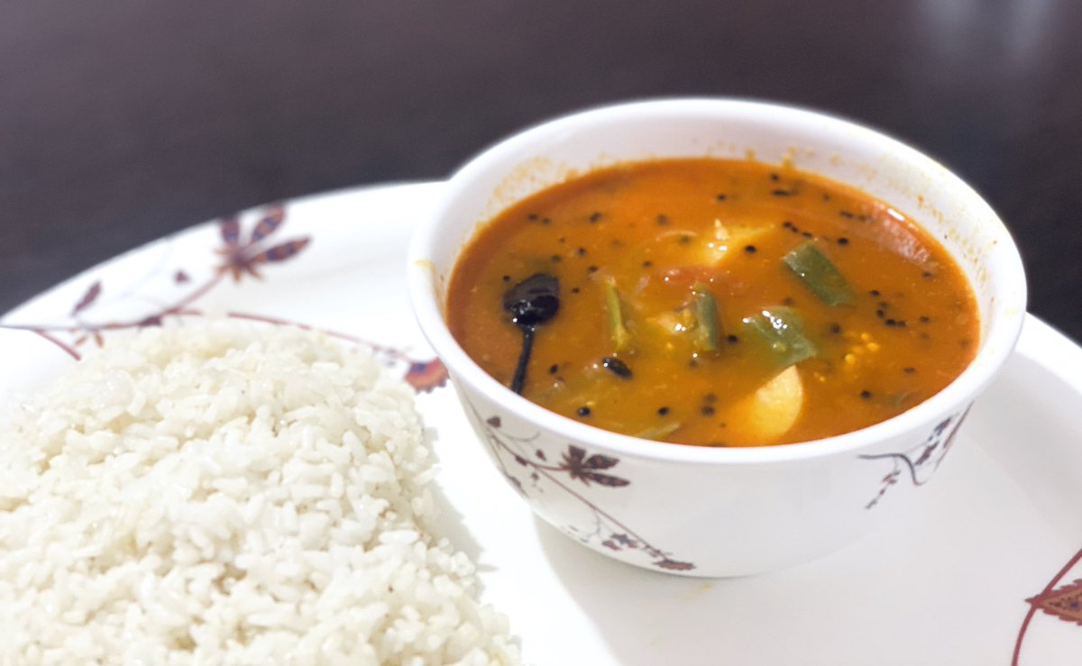Raju_Mimi's tweet photo. Learning to cook 

For today #Sambaar, a #SouthIndian veggie dish. 

#LifeInTheTimesOfCorona #BoostImmunity https://t.co/IyBpmxxJVD
