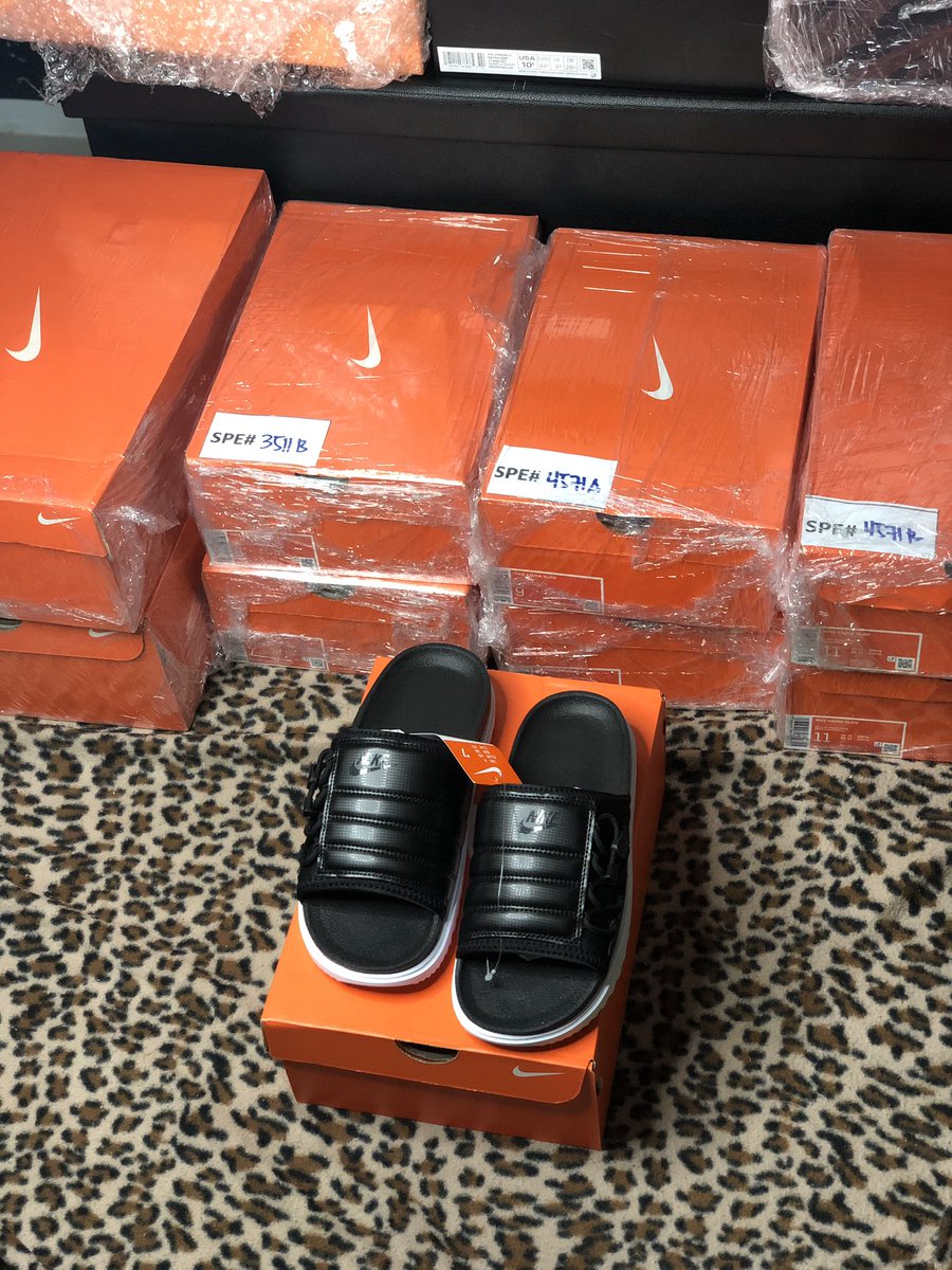 recklessmnl's tweet photo. FINAL RESTOCK! 🚨 

🔗NIKE ASUNA SLIDE
Size: 7, 8, 11, 12 USMens
  8, 9, 12 USWomens

Price: 2500

*Nike Crew Socks also Available 1 pack 750 3 pairs 🤑

Free Shipping in Manila ONLY
Pm/Dm na baka maubusan kapa ulit 💯🔥 https://t.co/vL0mDNGOOg