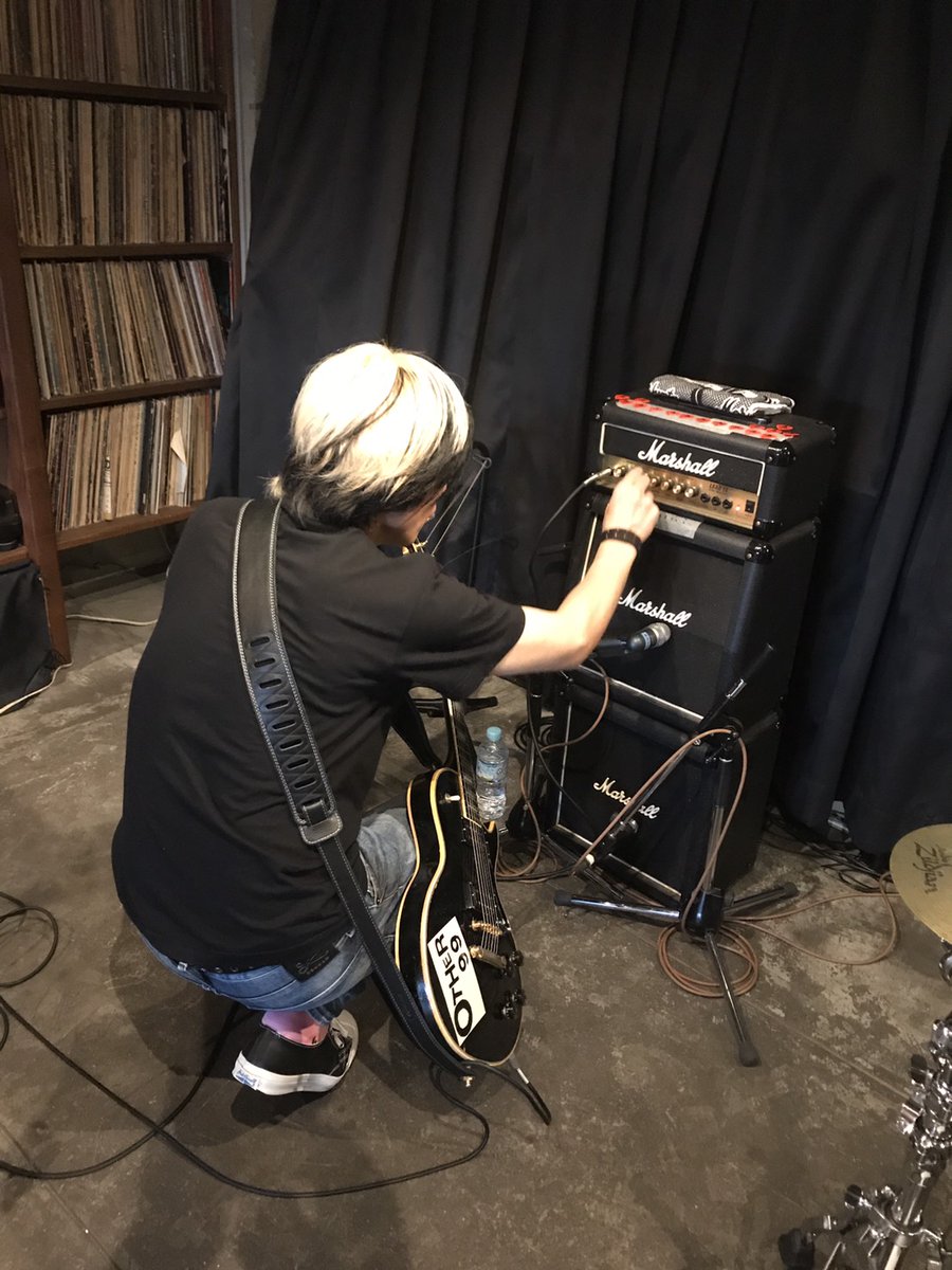 junta_mori's tweet photo. 純太細かく音決め中
#森純太
#生配信ライブまで2時間
#TBGO
#中盤で乾杯 https://t.co/QUU92LDgY5