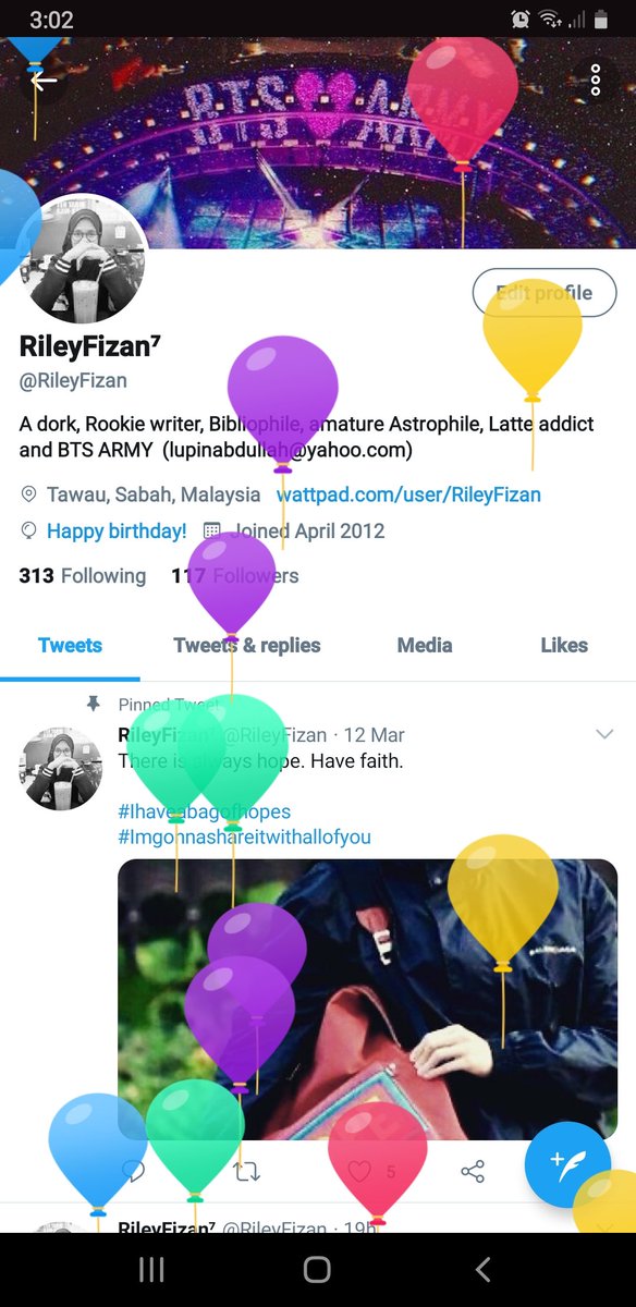 RileyFizan's tweet image. Officially 36 years old today.

#BTSArmyMom