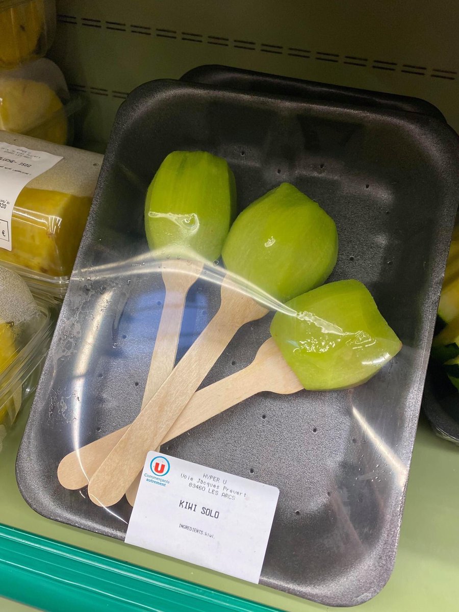 FredTouraine's tweet photo. Bonjour @schelcher j'apprécie votre politique de vente de produits locaux dans les #magasinsU mais je ne comprends pas qu'on puisse y trouver ce type de produit 🙄. Plutôt néfaste pour l'environnement non, tous ces emballages ? Vive le vrac et les sachets papier @ULesCommercants https://t.co/lkEIDZuhFw