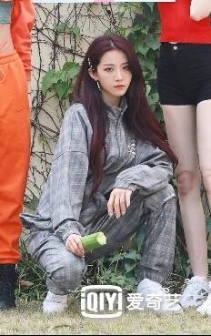 hoeofxueer's tweet photo. no one:

literally no one:

yuyan: https://t.co/XK4Cv4hF0I