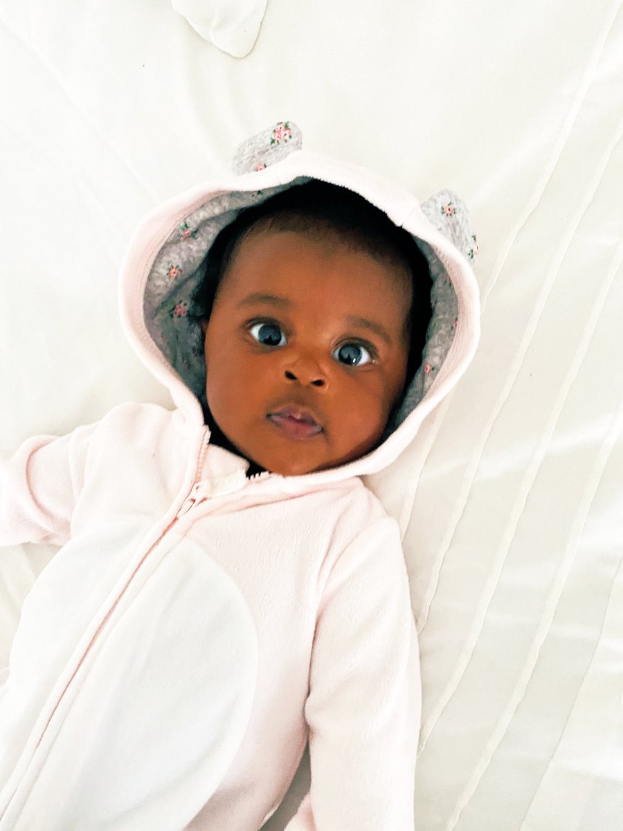 ChasTraumaRN's tweet photo. We have a tooth y’all!! #EllaHaize #MyWorld #teethingstinks https://t.co/uYFmtDv4gy