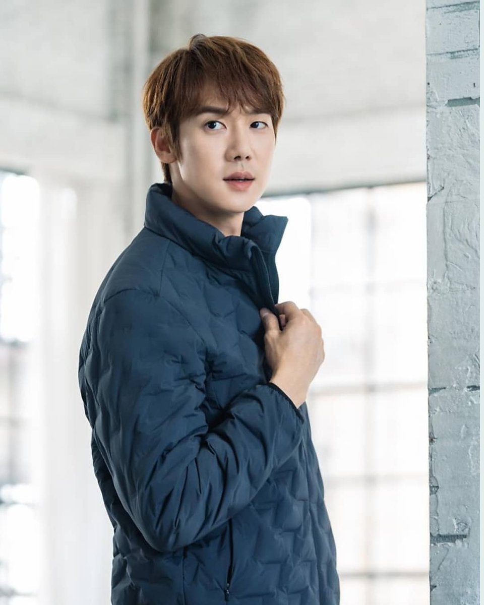 yoo_yeonseog's tweet photo. 📸 Roleplayer。  

Actor Yoo Yeonseok
#유연석 
April 11th, 1984. https://t.co/D2UbbafaFf