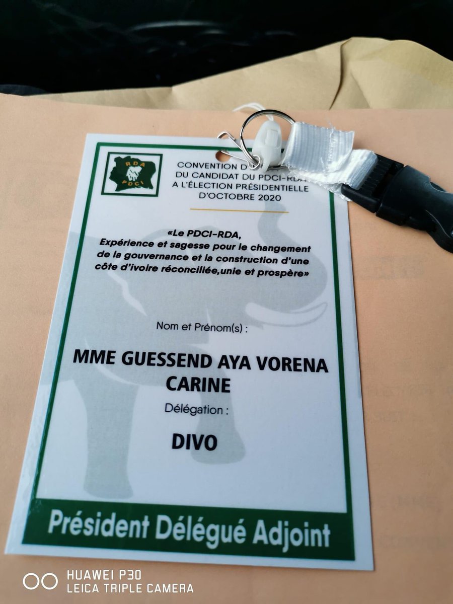 mareevertepdci's tweet photo. Une fierté,
Jeunes de Côte d’Ivoire, faites comme Carine, rejoignez-nous au PDCI, là où la jeunesse a une place importante dans les décisions à prendre, pour la victoire.
#HKB86
#maréeverte
#PDC2020 https://t.co/8ZPuh6wcQh