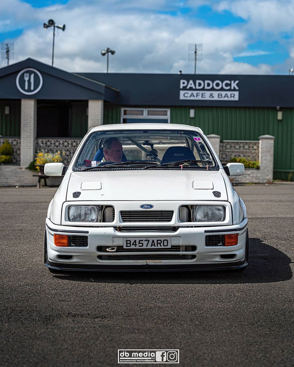 HeritageFord3's tweet photo. Ford Sierra Cosworth
📷: dbm.jpg
#heritageford #ford #sierra #rs #cosworth #3door #fordsierrarscosworth #fordsierra #rscosworth #tickford #oldschool #classic #blueoval #trackcar #racecar #knockhillracingcircuit #racecar #scotland #motorsport #motorsportmonday #dbmedia https://t.co/9dF8kZeacP