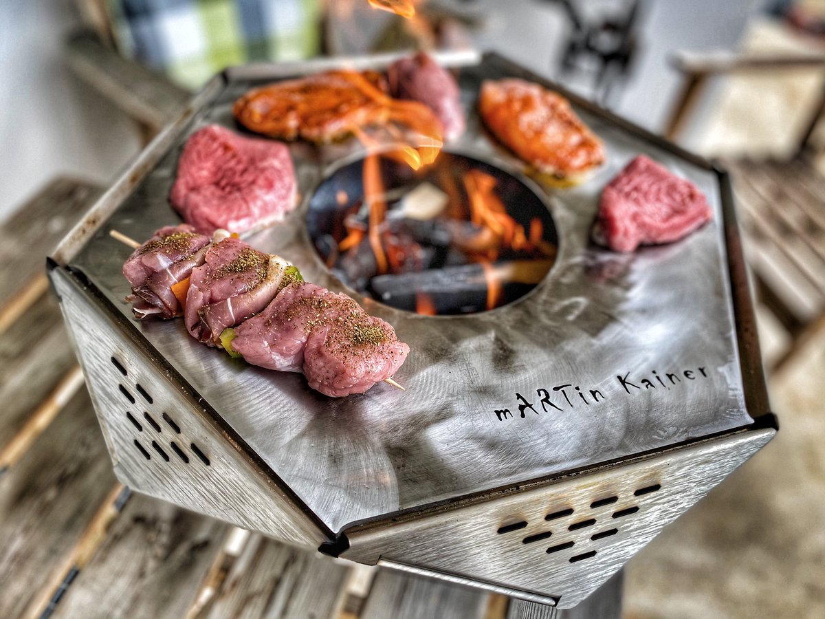 KainerMartin's tweet photo. #martinkainer #designgrill #martinkainerdesigngrill #grill #bbq #small #mini #grillsession #food #steak #spieß #beef #fire #foodporn #wood #tirol #zillertal #austria #designer #instagood #photooftheday #picoftheday #pictureoftheday #bestoftheday #stainlesssteel #zellamziller #alp https://t.co/R6GVBqS2uT