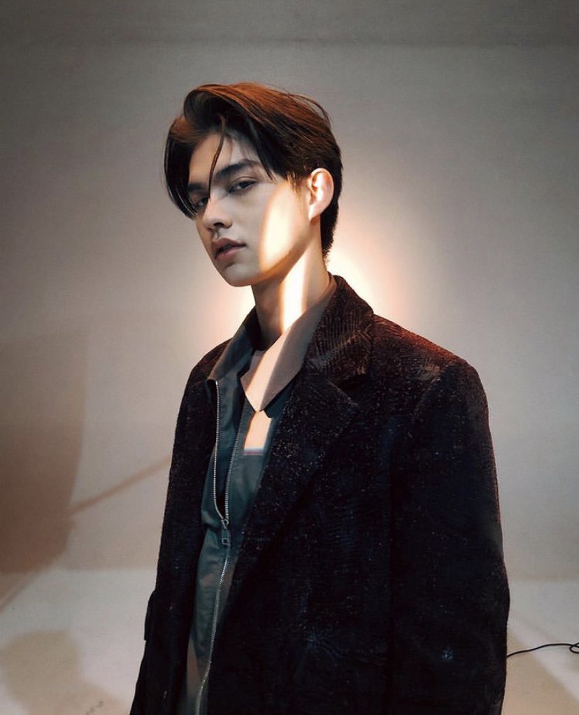 kkikalo's tweet photo. คนที่ไวสุดอะหนูลูกน้องวินนนน แหมมม ไลค์เร็วเม้นเร็วจริงถ้าเป็นพี่คนนี้ งงแล้วน้าาาา #ไบร์ทวิน https://t.co/Cty8vLg7h3